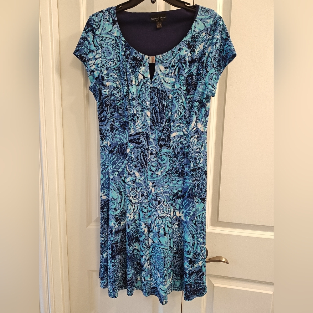 Collected Apparel Multi Blues Short Sleeve Dress, Size 8.